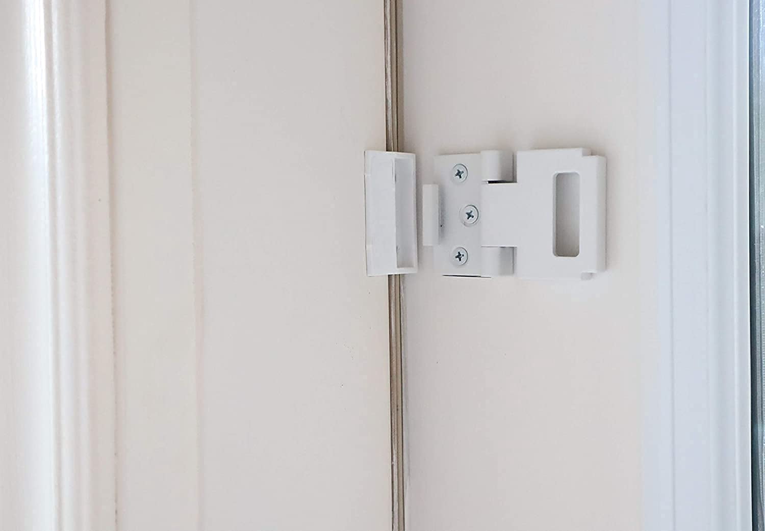 The Door Guardian DG01-OUT Door Guardian for Outswing Doors - White