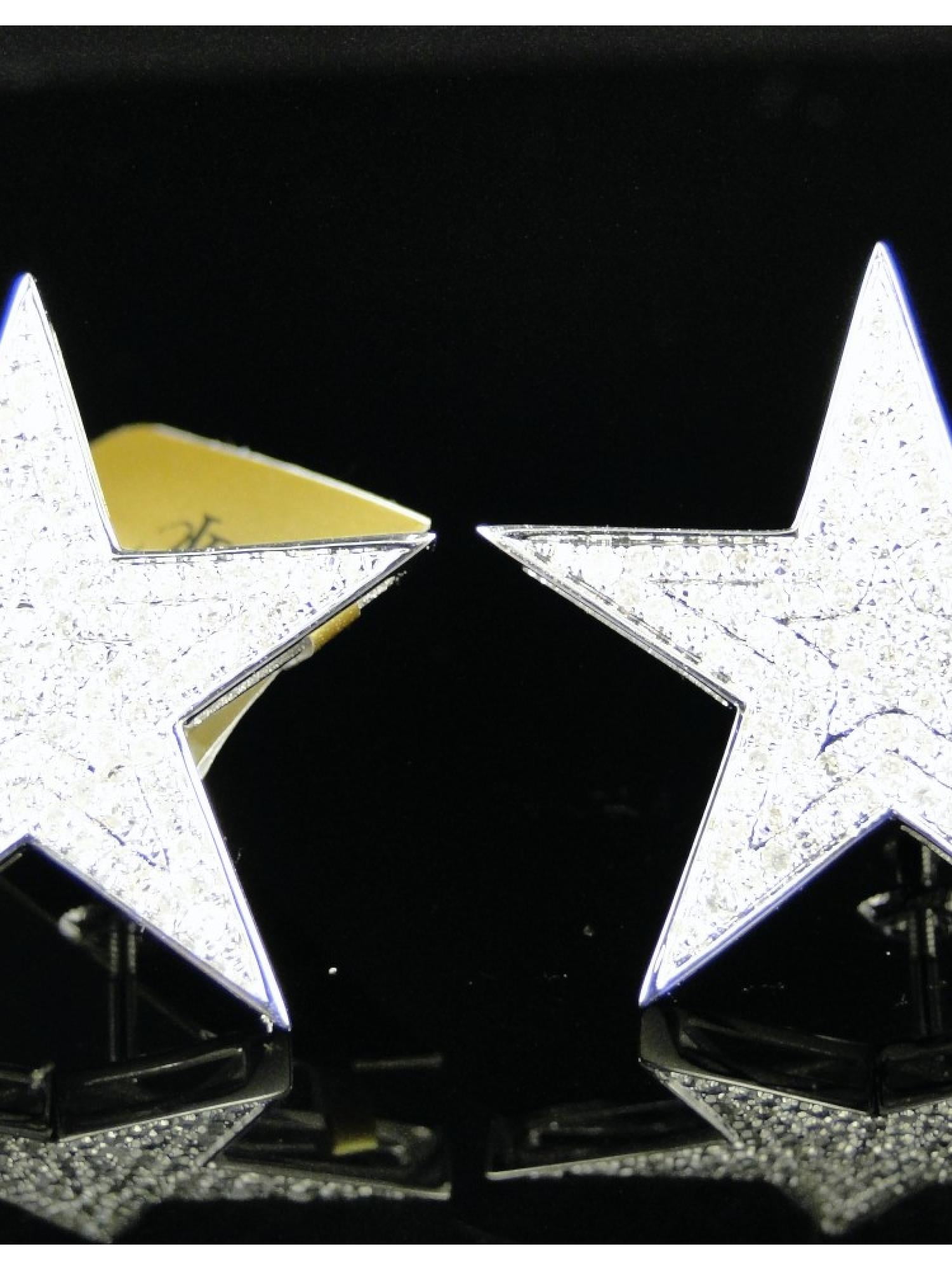 28mm sold per button Diamante Star button Gold or silver size 44
