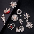 thumbnail image 3 of Broche de moda para mujer, con diamantes de imitación, hebilla antiexposición, broche de ramillete de cristal, joyería de perlas, 3 of 6