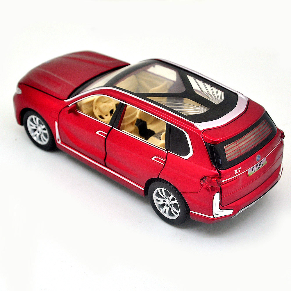 1:32 ratio is suitable for BMW X7 alloy die-casting models, equipped with openable doors, lights, sound and rebound functions. Boy's toy car, children's birthday gift toy car.