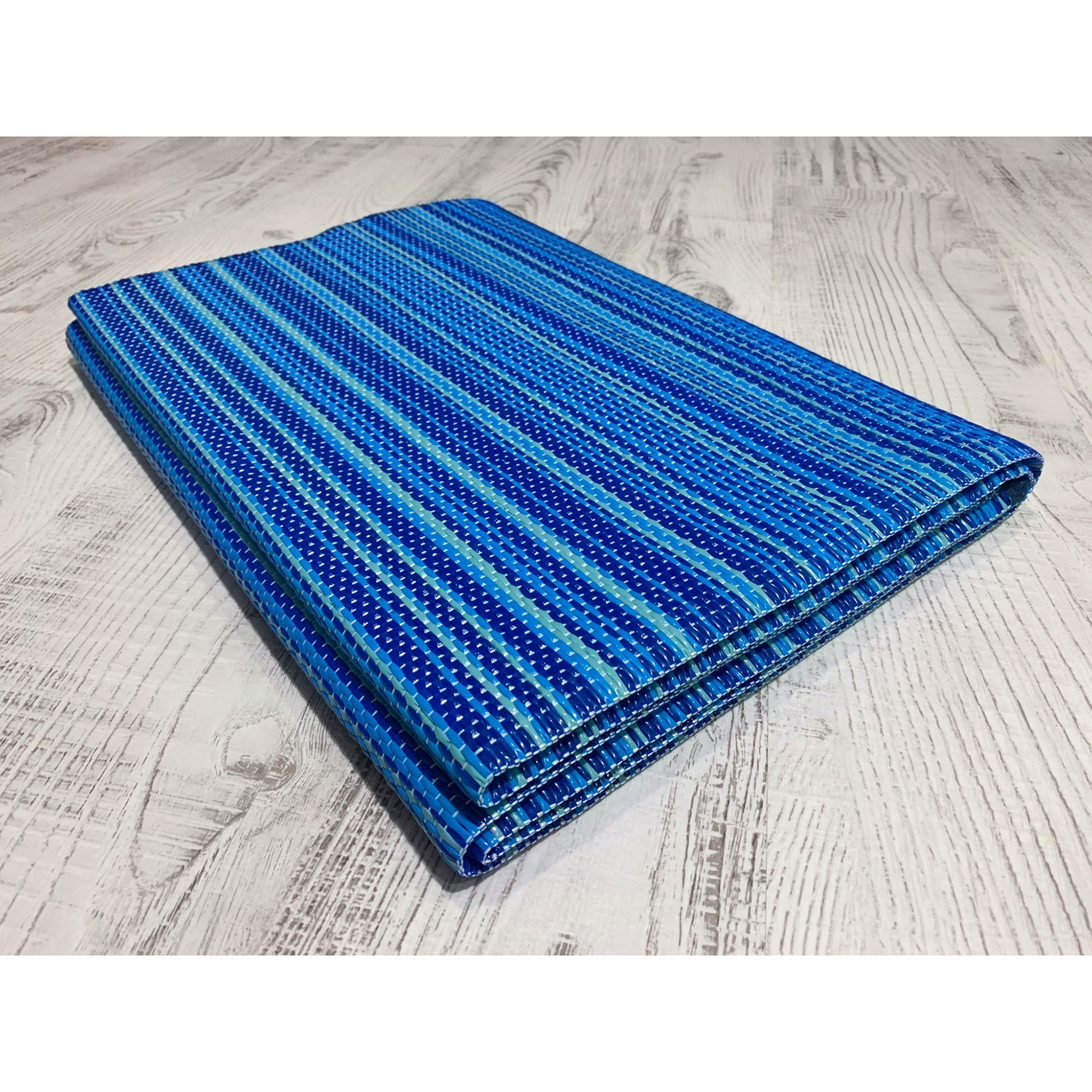 Luna Contemporary Stripe Blue and Aqua Polypropylene Reversible Plastic Straw Outdoor Area Rug, 4' x 5'11'' Rectangle