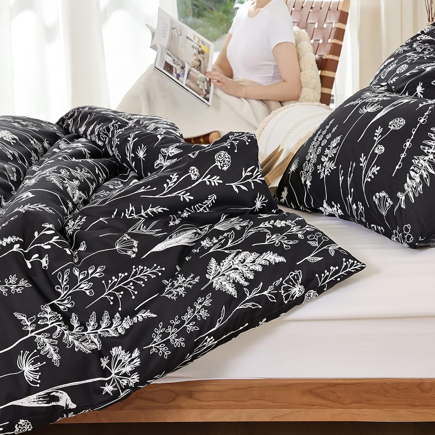 JANZAA Queen,3 PCS Floral Comforter Set with Comforter, Black