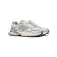 thumbnail image 1 of NEW BALANCE 9060 GRIS, 1 of 3