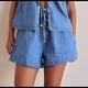 thumbnail image 5 of Conjunto de Dos Piezas de Mezclilla con Lazo Frontal para Mujer, Sin Mangas, Escote en V Profundo, Chaleco, Pantalones Cortos de Cintura Elástica Azul S, 5 of 9