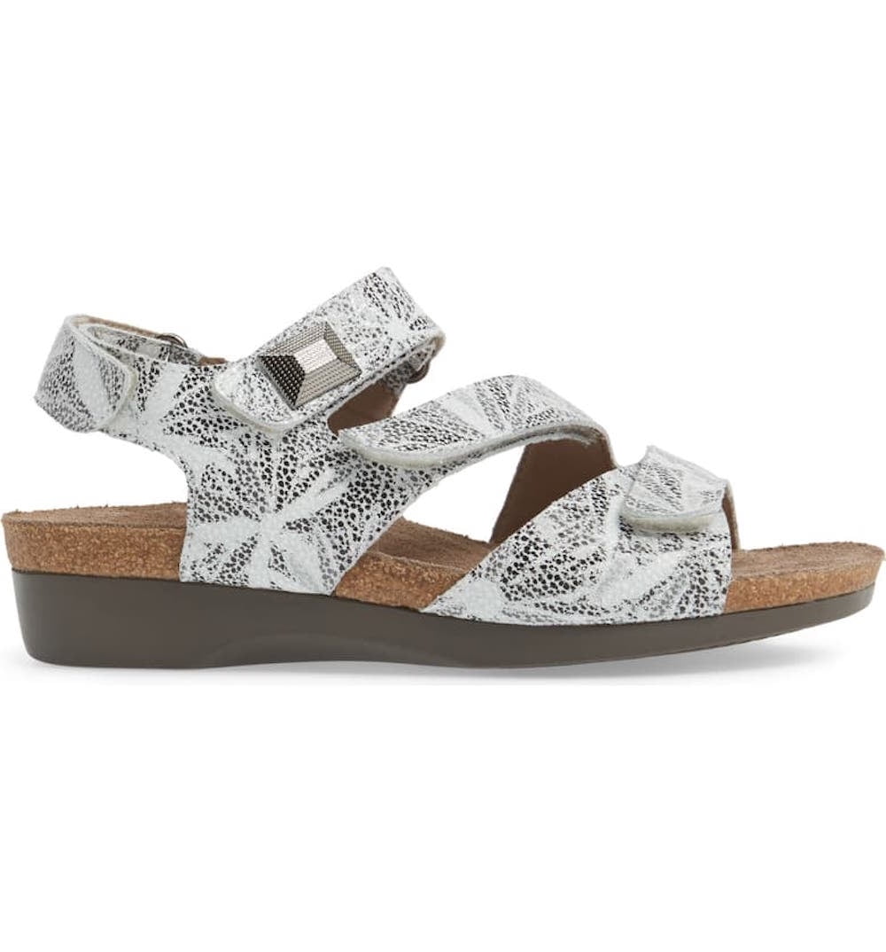 munro antila sandals