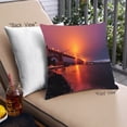 thumbnail image 1 of Ahgly Company Sites Golden Gate Bridge Coussin Décoratif d'Extérieur, 18 Po X 18 Po, 1 of 6