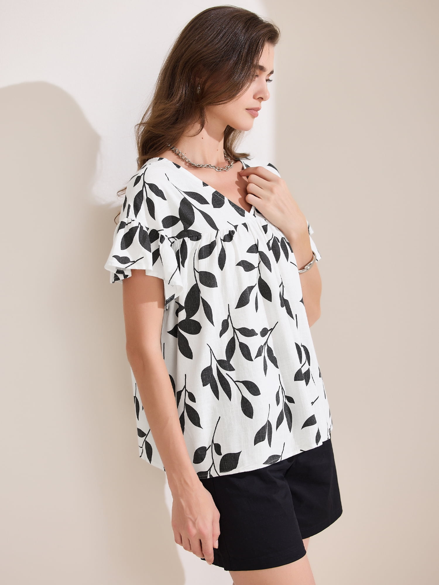 DARING DIVA Women's Peplum Floral Short Sleeve V Neck Ruffle Blouse L White