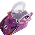 thumbnail image 4 of Esta bolsa de dulces de Halloween de 3 piezas presenta un diseño plegable para un fácil almacenamiento y portabilidad sin ocupar demasiado espacio, y está preparada para las actividades de H, 4 of 5