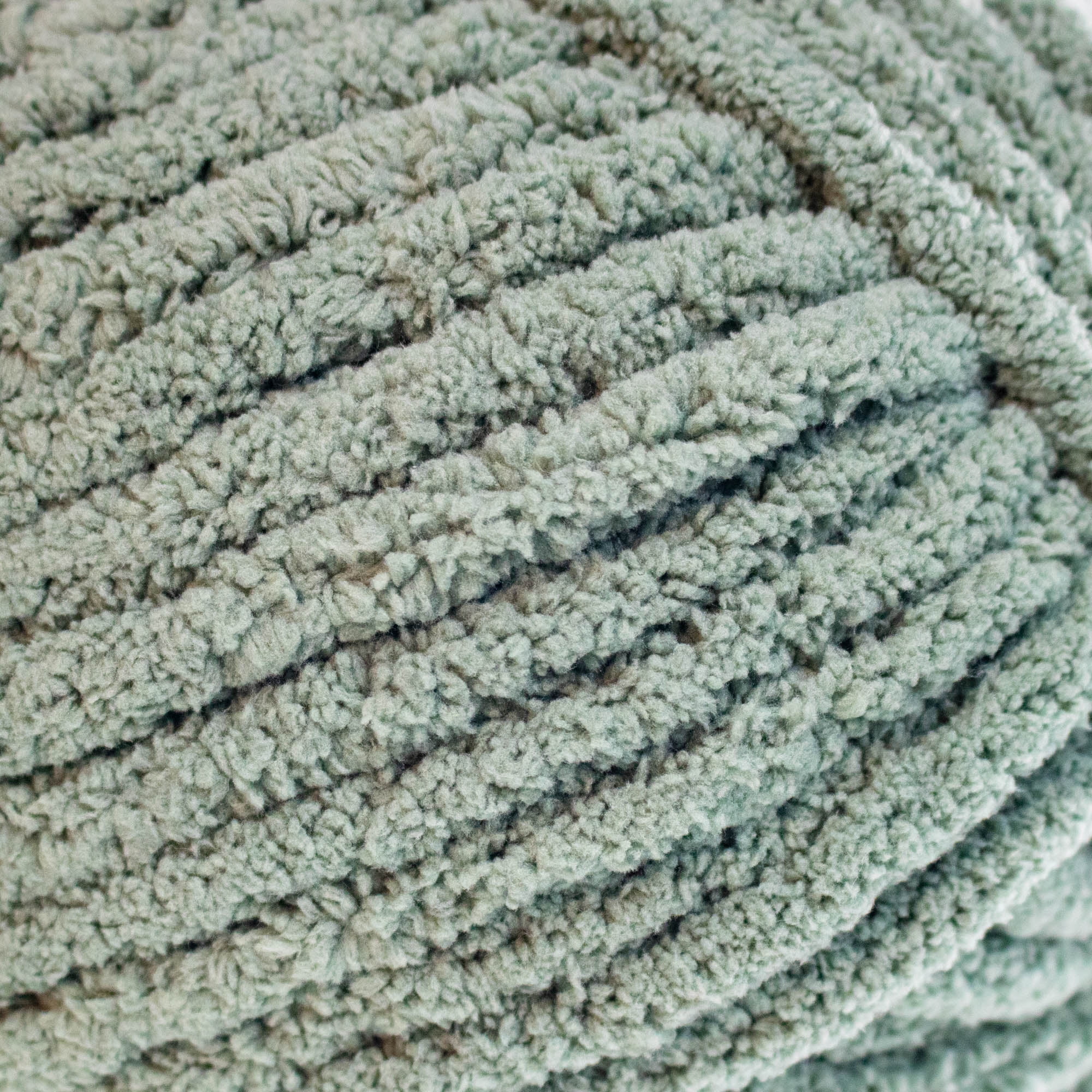 Bernat Blanket Extra Yarn – Jumbo (97 Yards) – Multiple Colors – Blankets, Pillows, and Baskets