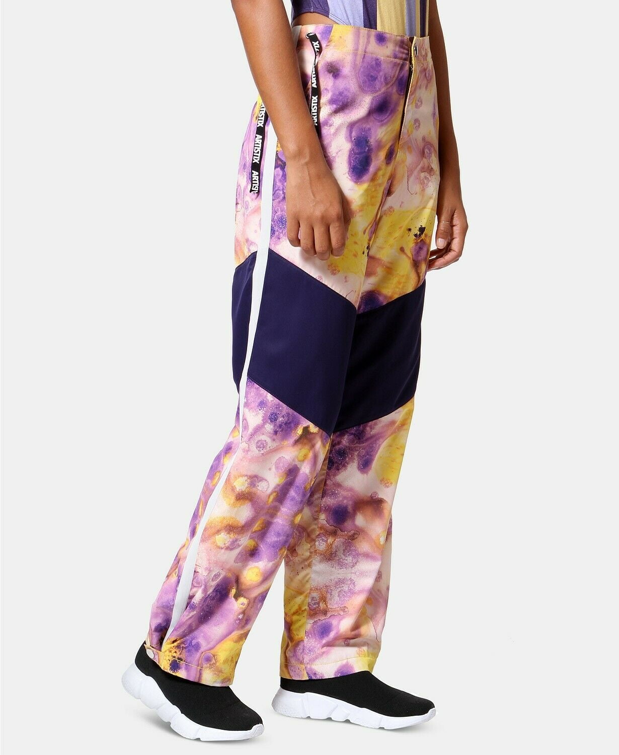 Artistix - women Juniors ARTISTIX Sierra Printed Parachute Track Pants size Large MSRP $168