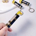 thumbnail image 3 of Llavero recargable con linterna, juguete iluminado, modelo de juego periférico, mini colgante, 3 of 4