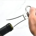 thumbnail image 4 of Tire-bouchon de Style et Outil à Vin Multifonctionnel pour Ami Serveur pour Vin Rouge et Bière Compact et Portable pour Cadeaux Utilisation au Bar de Voyage, 4 of 7