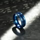 thumbnail image 2 of Anillo King Will Intertwine Spinner de acero inoxidable azul de 8 mm, 2 of 7