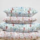 thumbnail image 5 of Funda de almohada satinada Kitsch x Elf North Pole Queen/Standard, 5 of 8