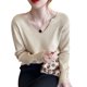 thumbnail image 4 of Suéter de manga larga con cuello en V para mujer, Tops básicos de punto con cuello en V, moda informal fina y holgada para principios de otoño, 4 of 8