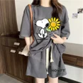 thumbnail image 3 of Snoopy-Conjunto de camiseta de manga corta para mujer, chándal informal, traje de gofres, pantalones cortos, ropa de 2 piezas, moda de verano, 2024, 3 of 5