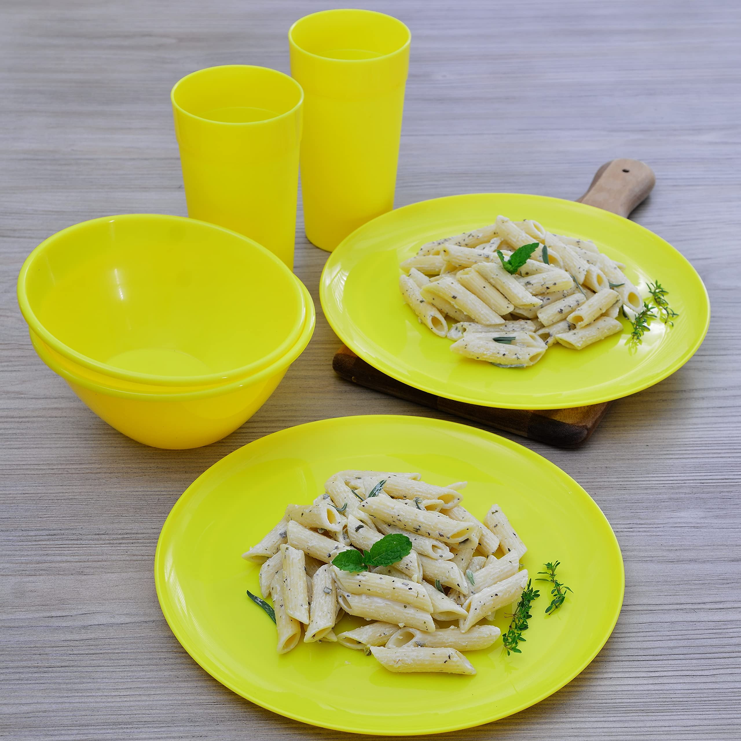 Youngever 18-Piece Plastic Kitchen Dinnerware Set, Plates, Dishes, Bowls, Cups, Service for 6 (Yellow)