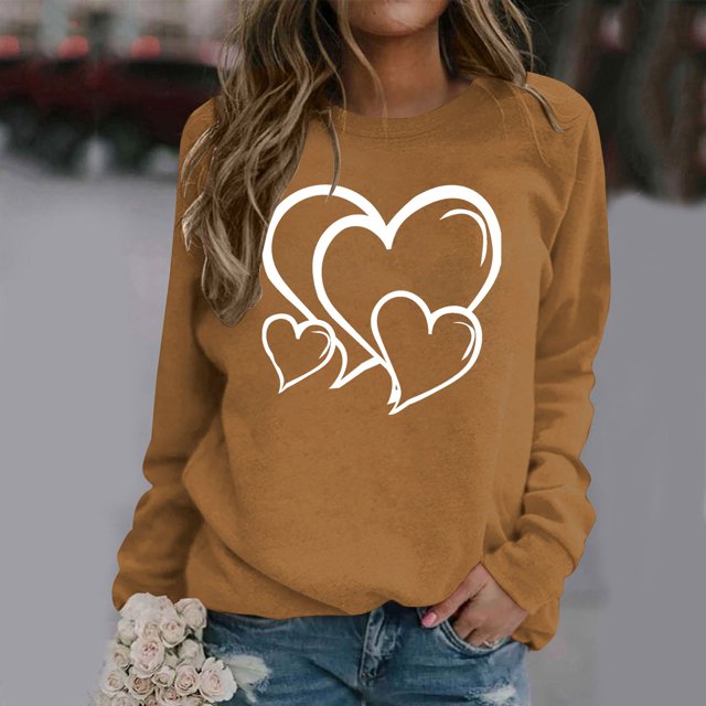 Fartey Chandail en Molleton de la Saint-Valentin pour Femmes Imprimé Cœur Tendance Col Rond Chandail Décontracté Manches Longues Mode Printemps Automne Épaule Tombante Chandails en Molleton Marron 2025