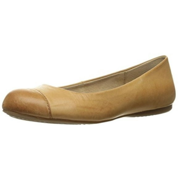SoftWalk Womens Napa Leather Closed Toe Ballet Flats