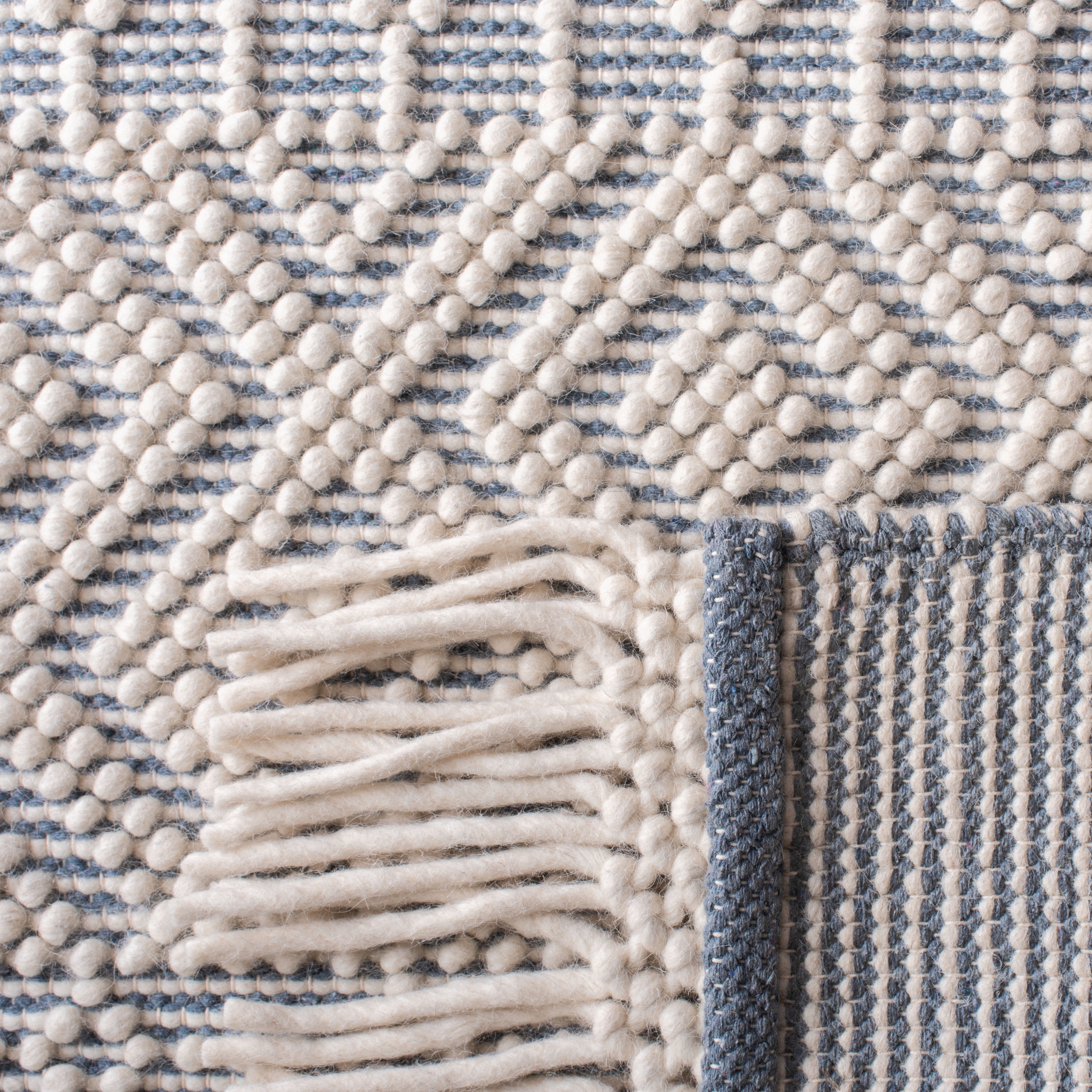 SAFAVIEH Natura Cordelia Southwestern Fringe Wool Area Rug, Ivory/Grey, 5' x 8'