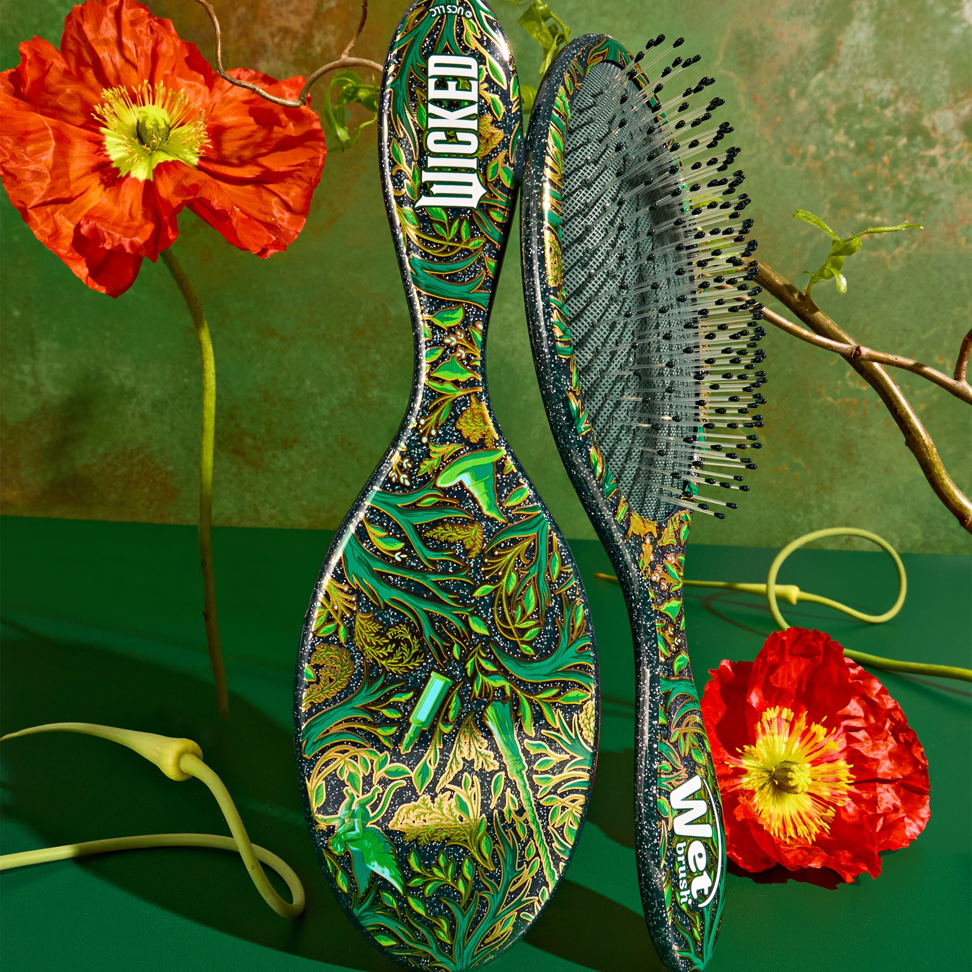 Wet Original Detangler 限定版 4色セット Wet Brush Wickedly Beautiful Original Detangler Hair Brush & Satin
