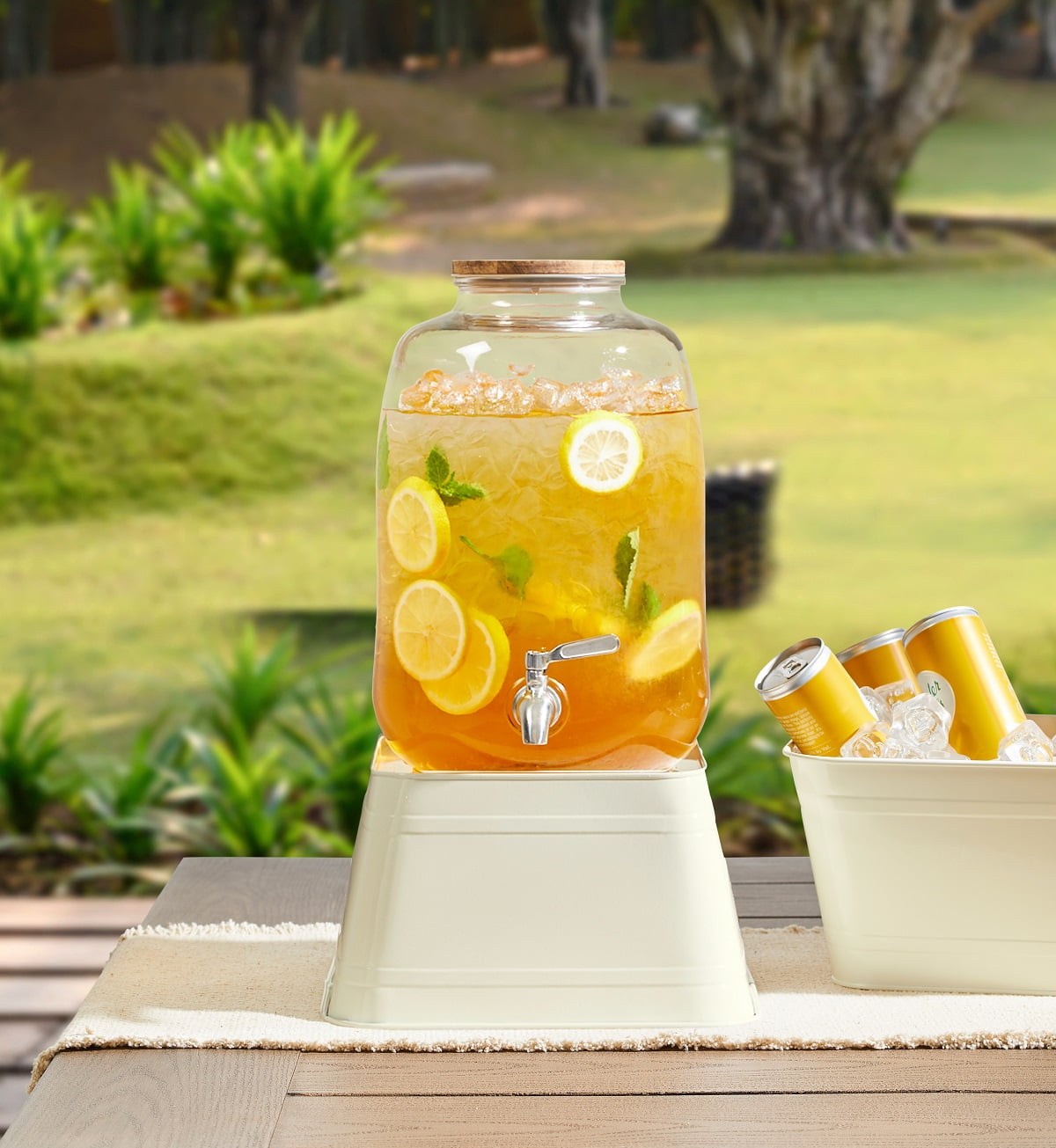 Better Homes & Gardens - Brandclub - Better Homes & Gardens White