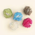thumbnail image 3 of Materiales naturales 100% reciclados de Bath Lily The Body Shop, 3 of 3