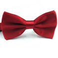 thumbnail image 1 of Pajaritas clásicas para hombre, preatadas, formales, con banda de satén, ajustables, para negocios, bodas, graduaciones, hoteles, camareros, citas, color rojo, 1 of 5