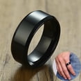 thumbnail image 1 of Bague Noire Classique pour Hommes Femmes Brillant Surface Bande de Mariage en Acier Inoxydable, 1 of 5