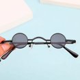 thumbnail image 2 of Lunettes de Soleil Rondes Polarisées Hippie Classiques Rétro Petites Lunettes Rondes Mignonnes Drôles pour Femmes Hommes (Monture Noire), 2 of 4