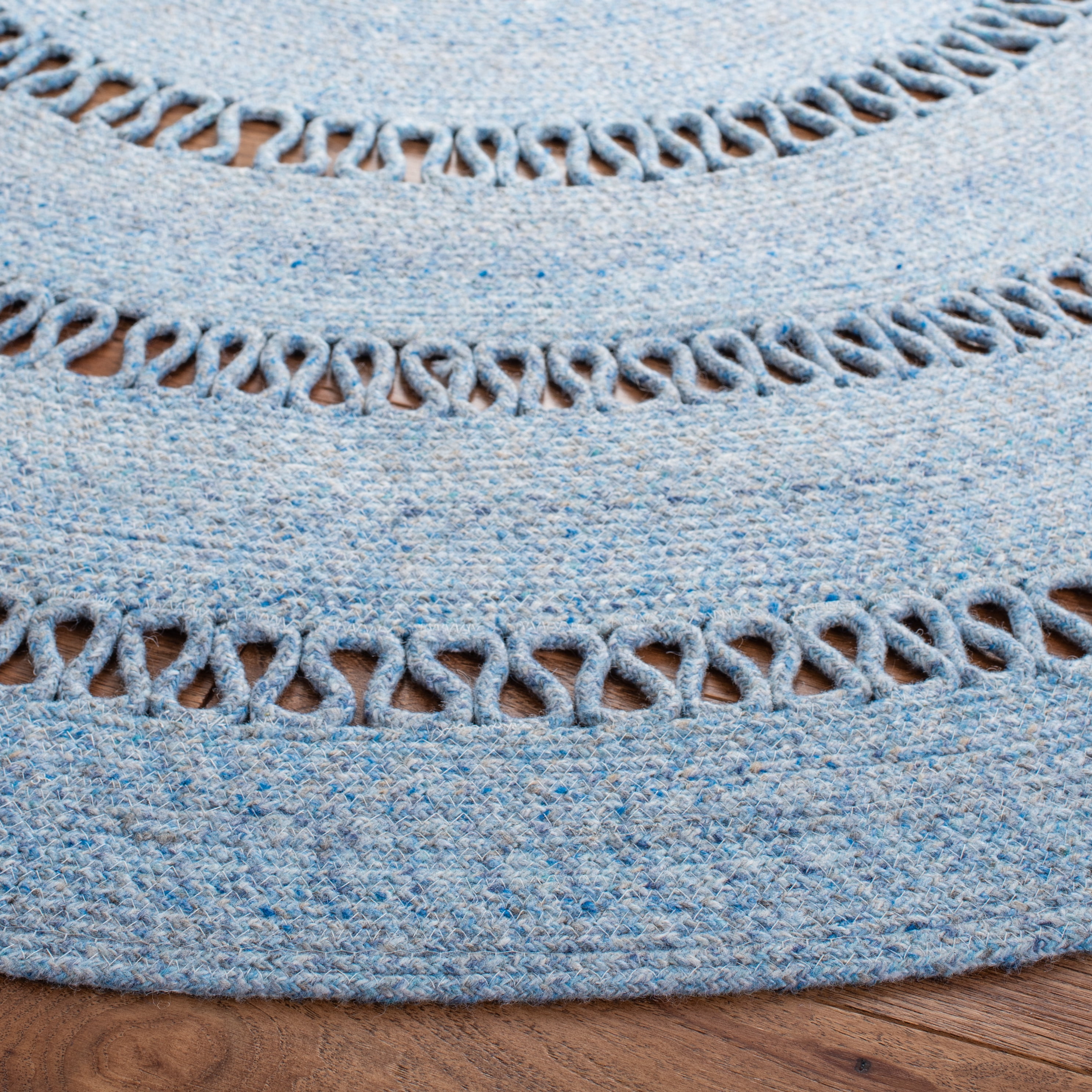 SAFAVIEH Cape Cod Salome Geometric Polyester Area Rug, Blue, 7' x 7' Round