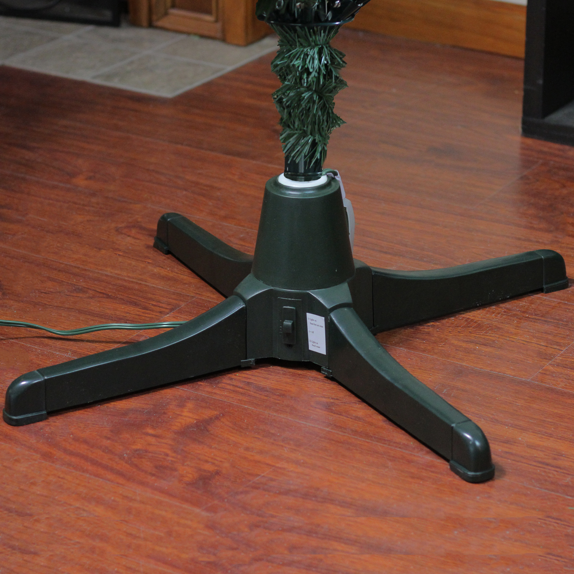 Northlight 24" Green Rotating Christmas Tree Stand photo 3