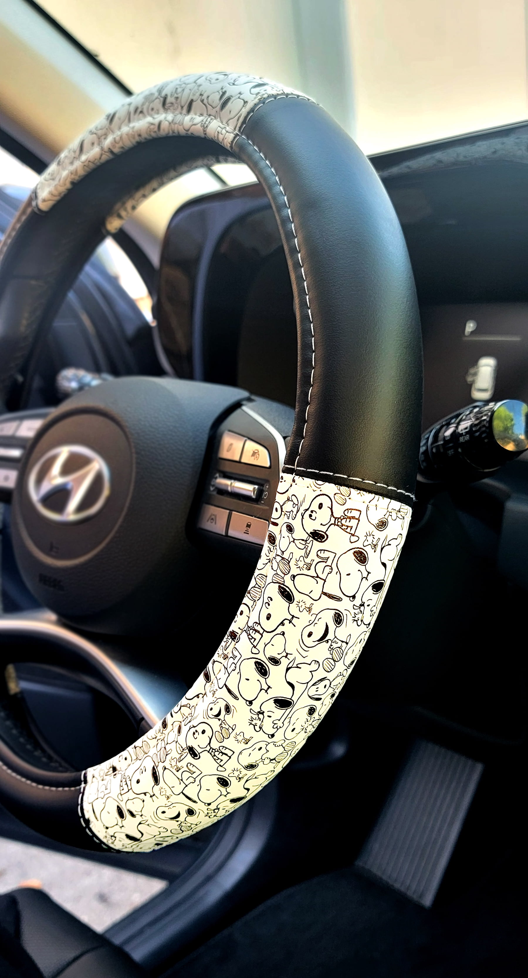 Peanuts Snoopy  Woodstock Car Floor Mats License Plate Frames Steering Wheel Cover 3D Keychain Air Freshener Full Bundle Set
