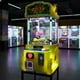 thumbnail image 4 of Maquina De Peluches Garra Grande Galaxy Claw Negocio Amarillo, 4 of 10