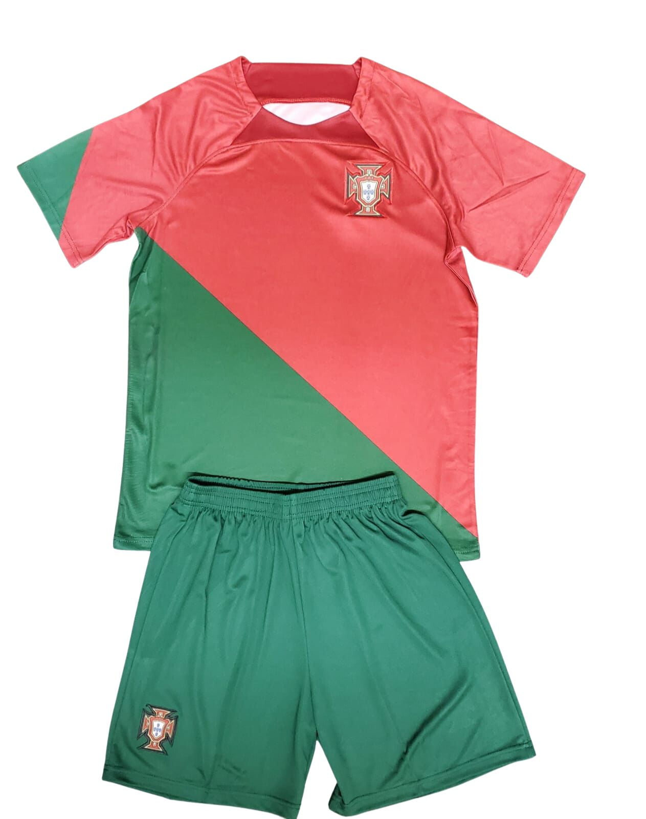 GS Soccer Portugal Home Ronaldo #7 Kid/Youth Set- Size 10 (Youth Medium) 