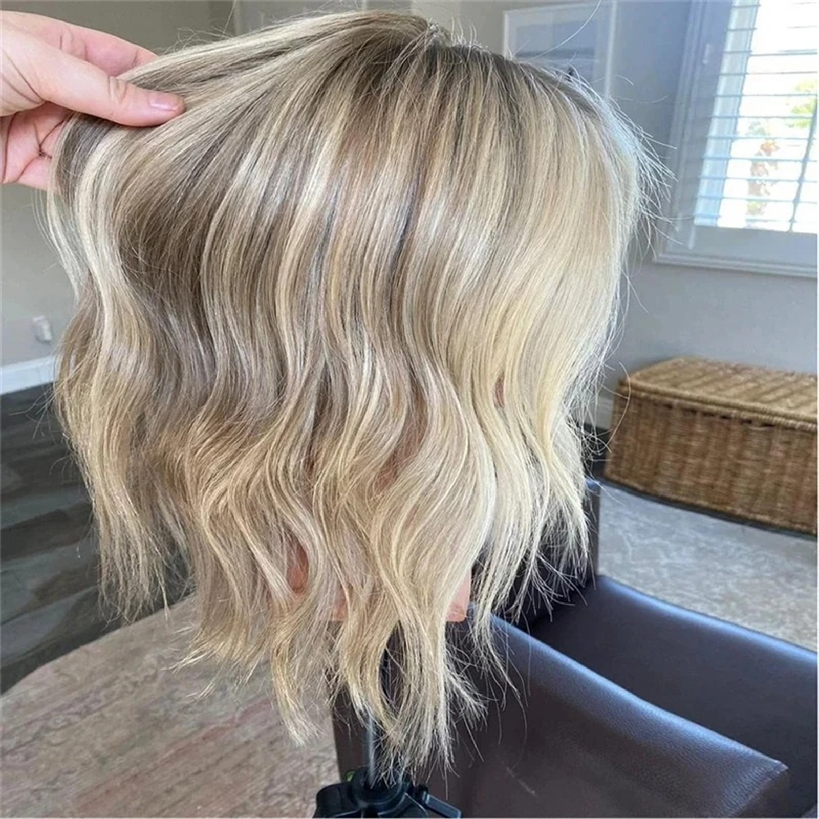 High Heat Fibre Ash Blonde Highlights HD Lace Wigs for Women 13x4 Glueless Short Bob Wavy Wig