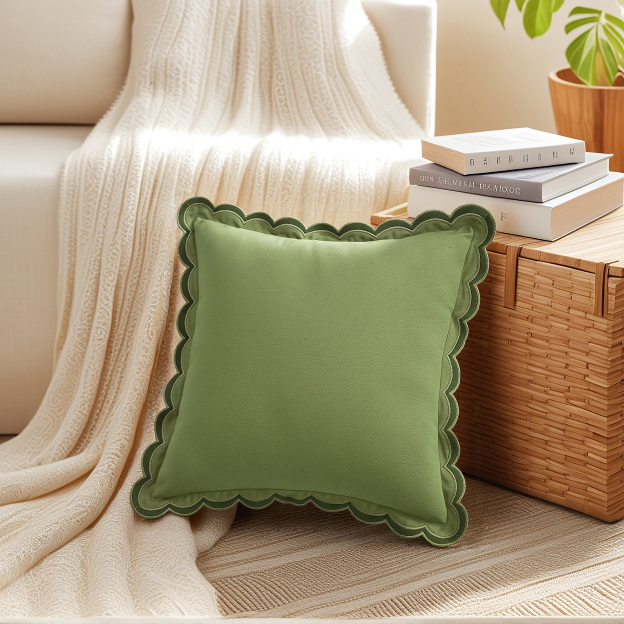 REGALWOVEN Cotton Throw Pillow Covers Cushion Cases, Scalloped Wavy Edge Designs, Match for Home Decor, Pack of 1 Green 18" x 18"