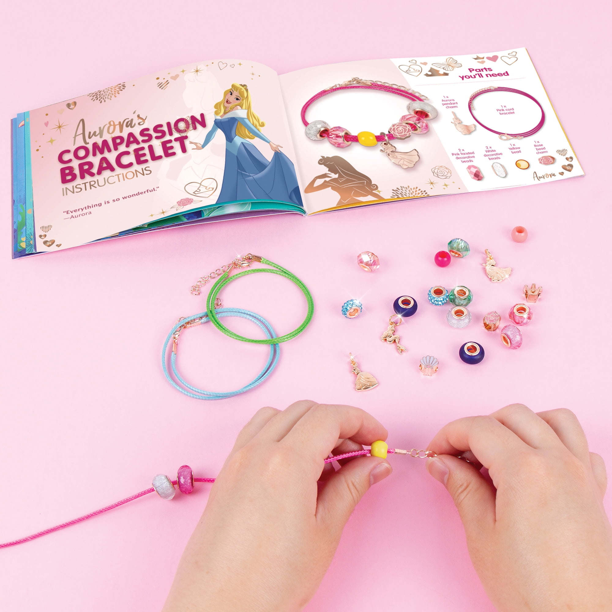 Disney Princess: Royal DIY Jewels & Gems- Create 3 Stunning Bracelets, 26 Pieces, Tweens & Girls 8+ years