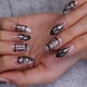 thumbnail image 3 of Uñas postizas con brillo de llama negra, uñas postizas brillantes medianas para mujeres y niñas, 24 unidades, 3 of 6