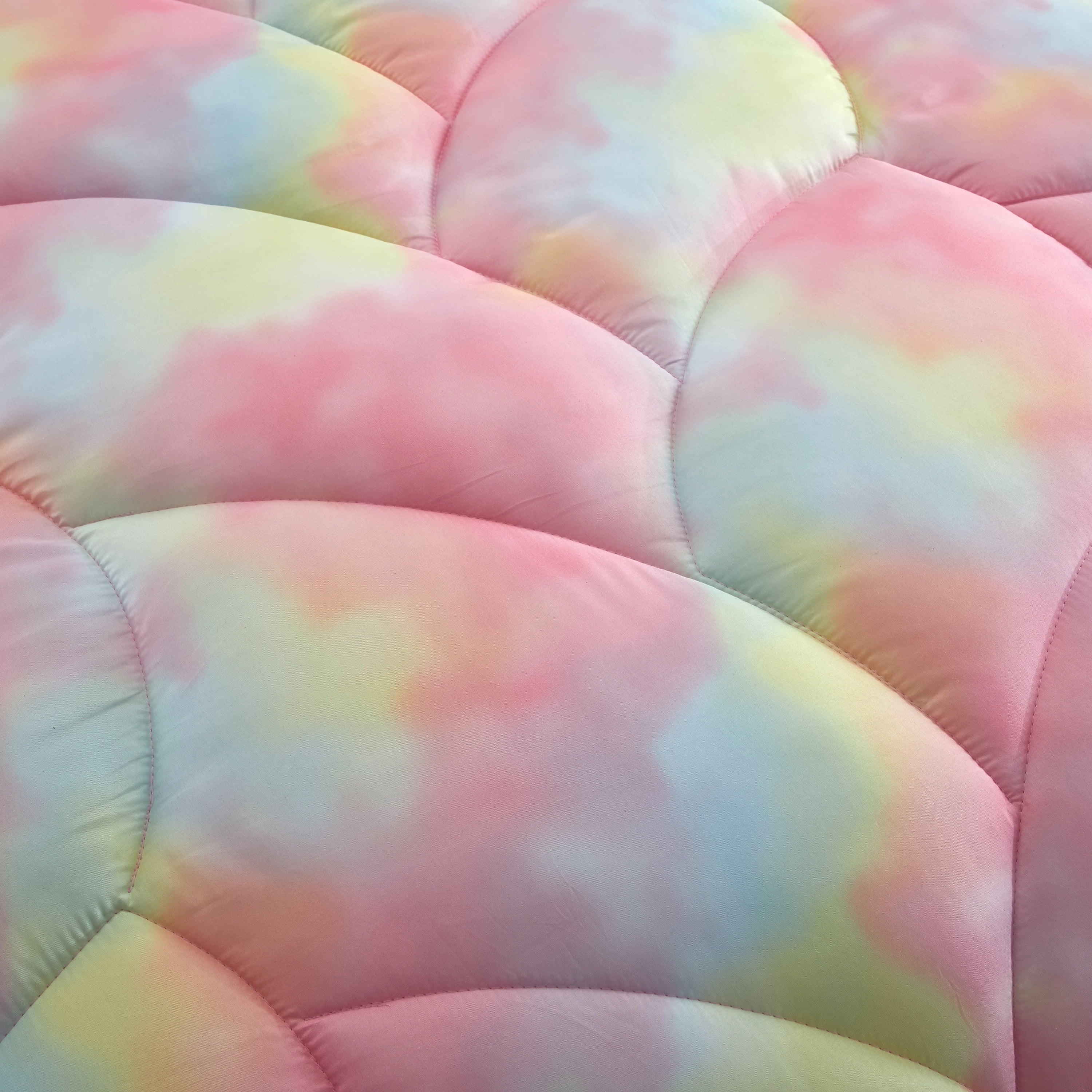 Room Revival  Super Puffy Ombre Comforter Set, Pink Rainbow, Twin