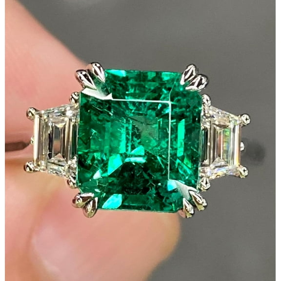 4.2 Ctw Vivid Lab Green Emerald Ring 925 Silver Engagement Ring Gift For Love