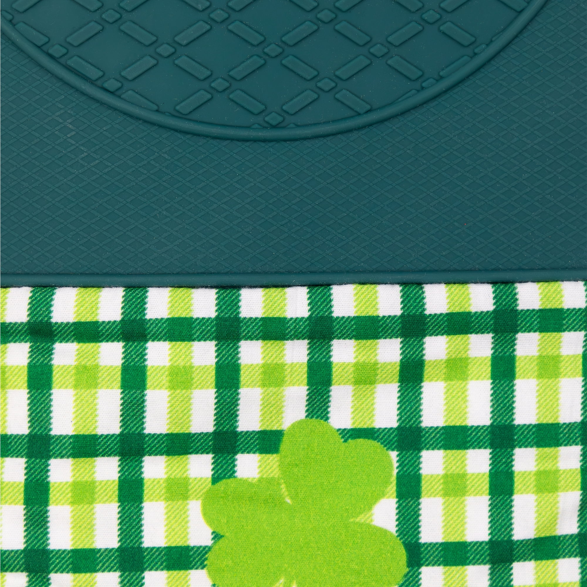Northlight Plaid Shamrock St. Patrick's Day Kitchen Oven Mitts - 12.5" - Green - Set of 2