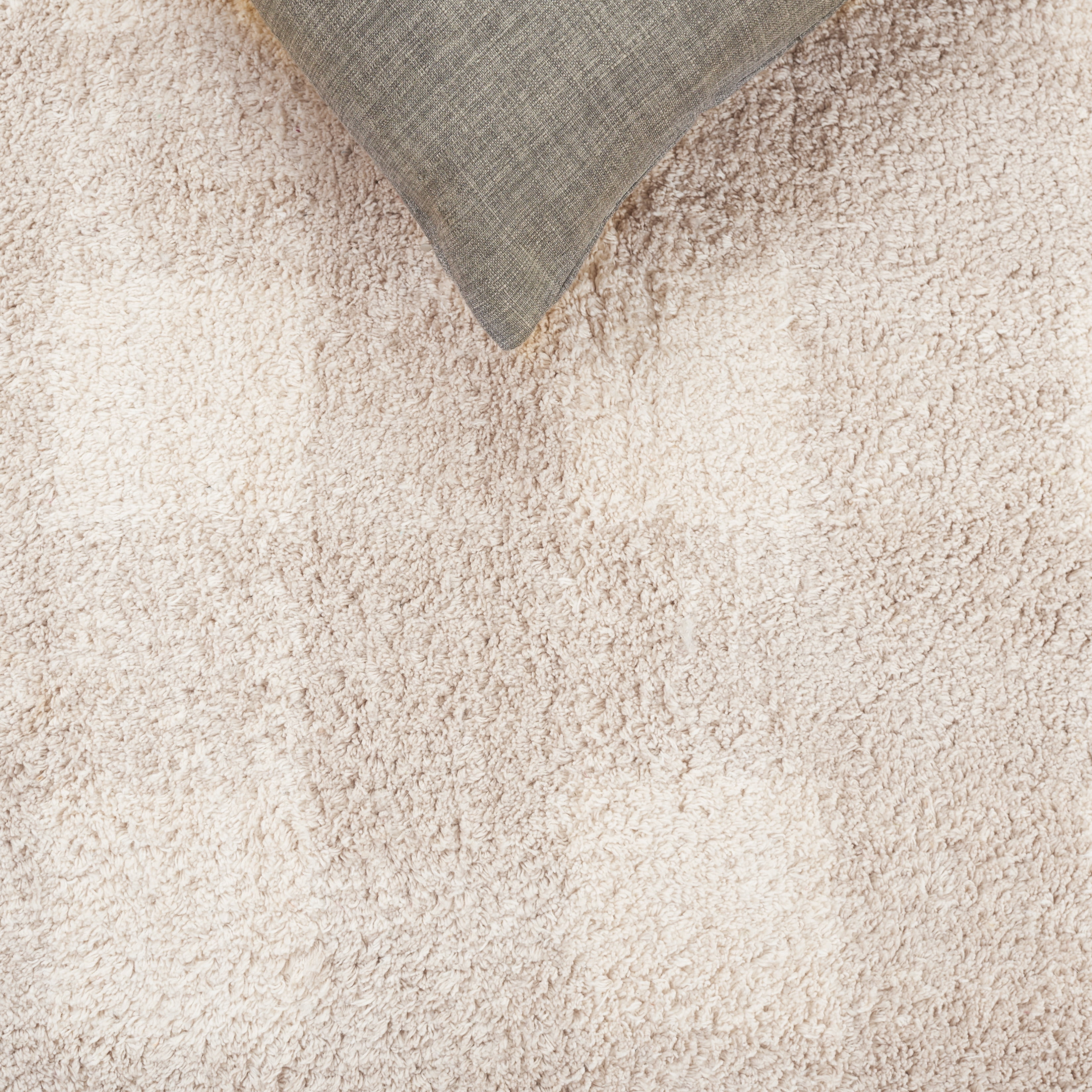 SAFAVIEH Easy Care Maggie Plaid Area Rug, Ivory/Beige, 5' x 8'