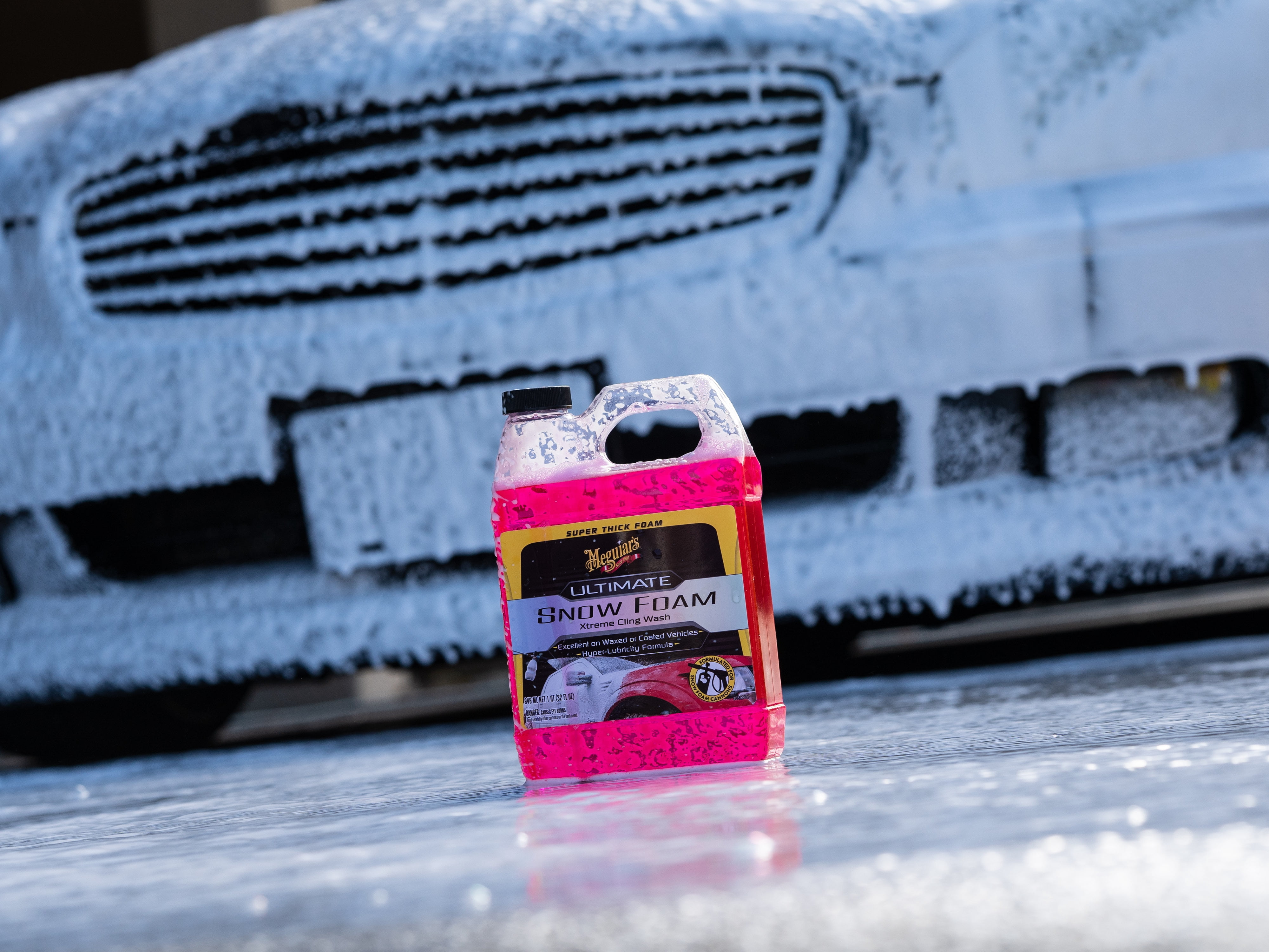 Meguiar's Ultimate Snow Foam Shampoo for Auto Detailing and Car Washing, 32 oz