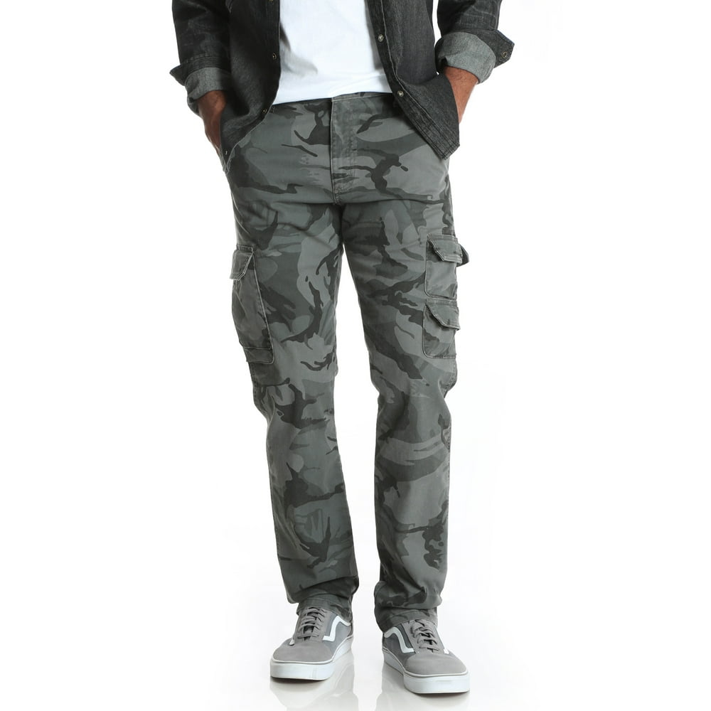 wrangler men's relaxed fit cargo pant with stretch
