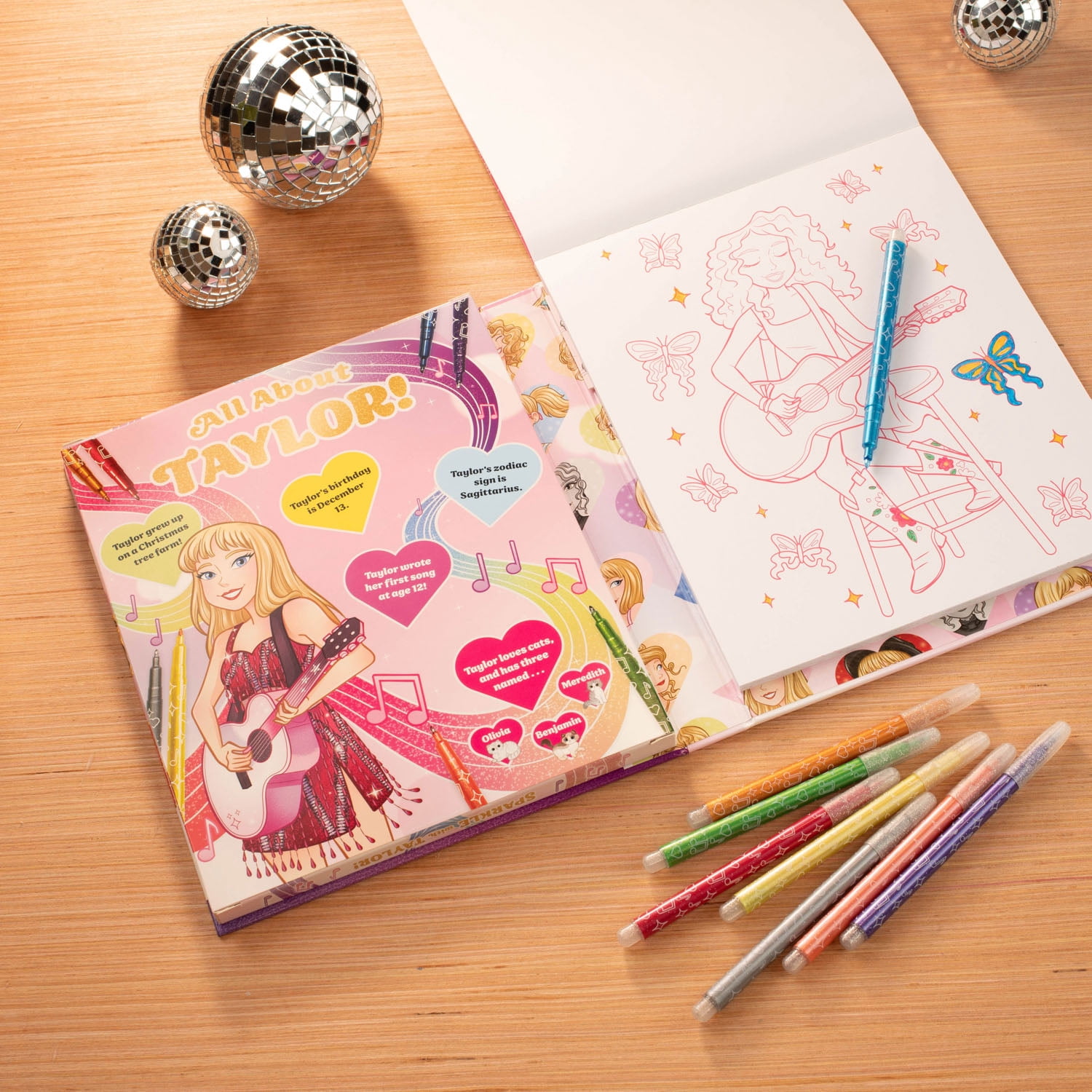 Sparkle with Taylor! a Glitter Coloring Kit, 64 pages (Hardcover)