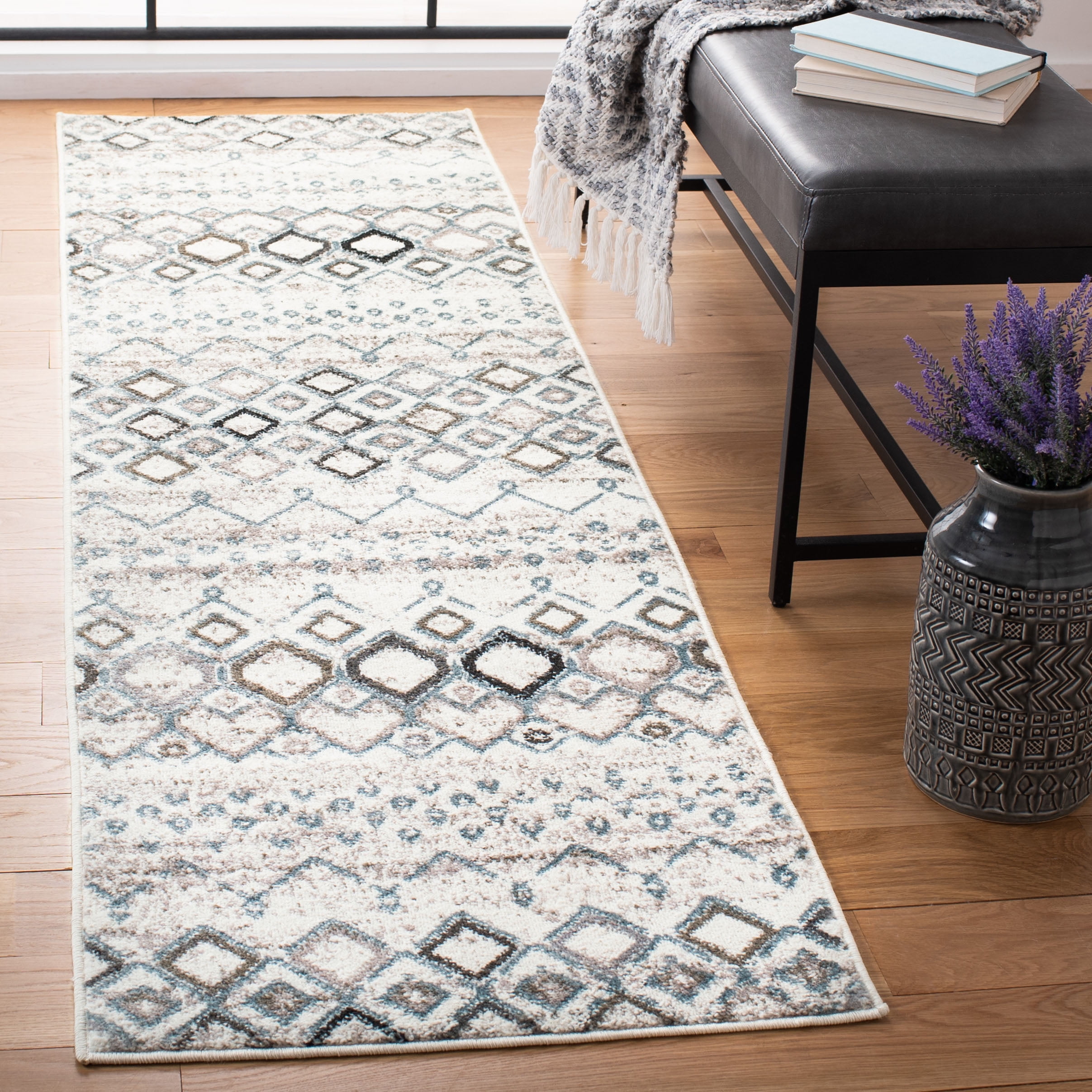Safavieh Amsterdam Gladwin Geometric Runner Rug, Ivory/Grey, 2'3" x 22'