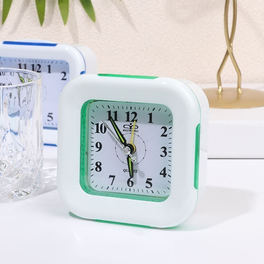 Mduoduo Quartz Alarm Clock with Night Light no Tick Snooze Silent Small