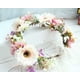 thumbnail image 4 of Corona de flores de Margarita, corona Floral, diadema, corona para el pelo, guirnalda de flores, tocado Floral bohemio con cinta para fiesta de bodas, 4 of 5