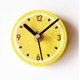 thumbnail image 1 of Pegatinas para refrigerador con forma de limón y frutas pastorales, reloj creativo de moda con mensaje de limón para refrigerador, reloj adhesivo con succión magnética para colgar, 1 of 6